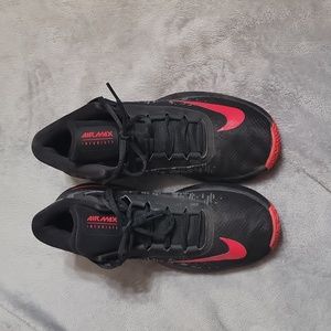 Nike airmax sneakers.